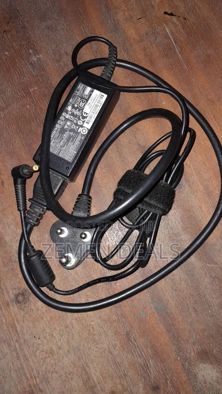 Hp Pc Charger / Adapter