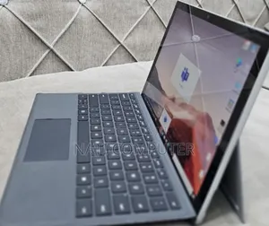 New Laptop Microsoft Surface Pro 7 16GB Intel Core I7 SSD 256GB