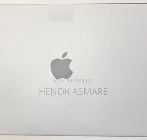 Photo - New Laptop Apple MacBook 16GB Apple M4 SSD 512GB