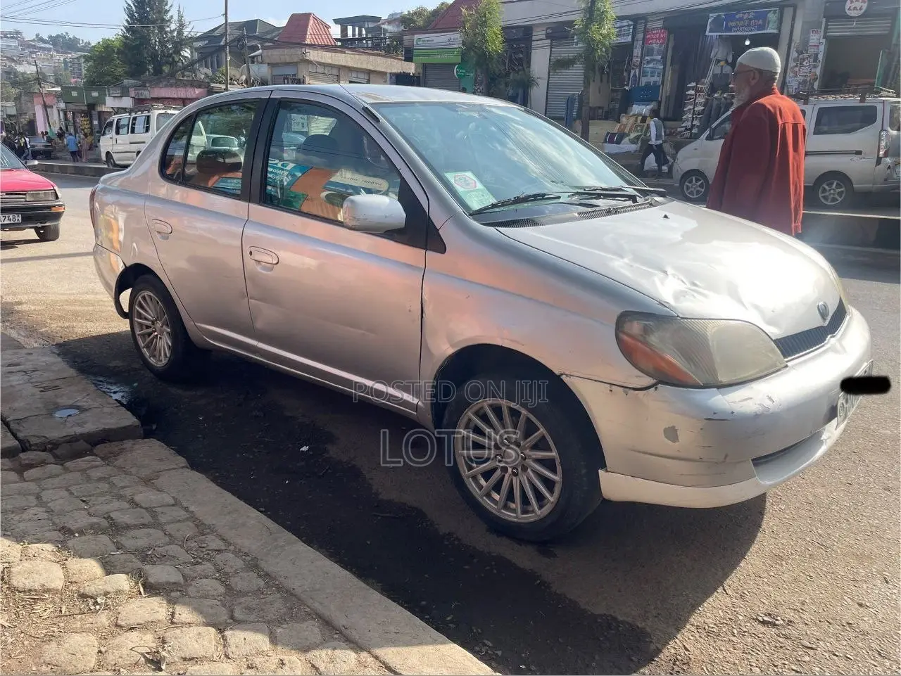 Toyota Platz 1.3 AWD 2001 Gray