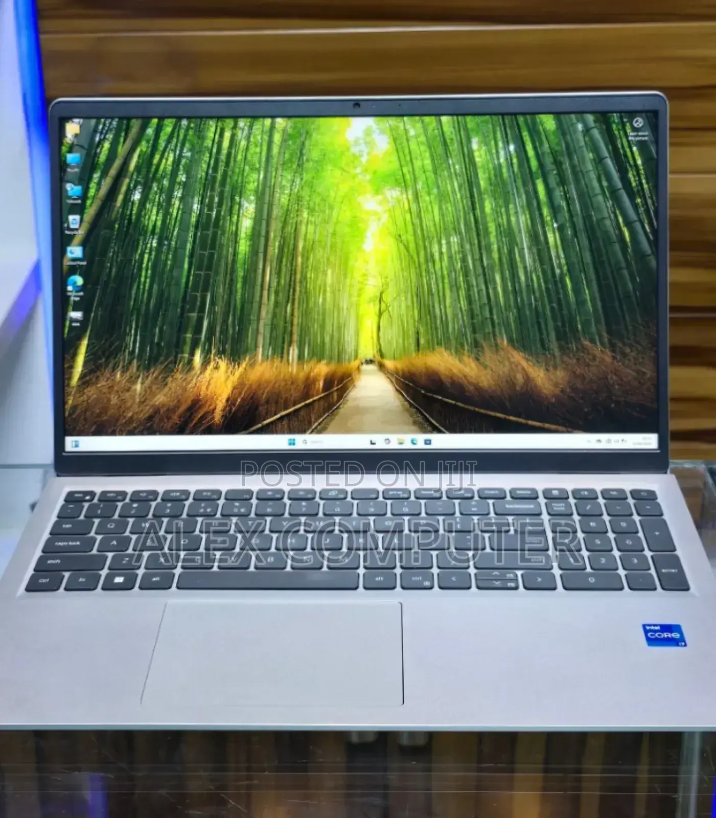 New Laptop Dell 16GB Intel Core I7 SSD 512GB