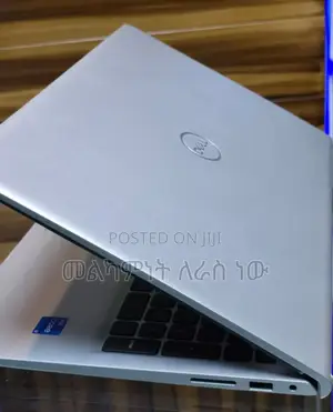 New Laptop Dell 16GB Intel Core I7 SSD 512GB