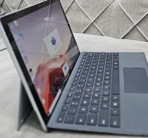 New Laptop Microsoft Surface 16GB Intel Core I7 SSD 256GB