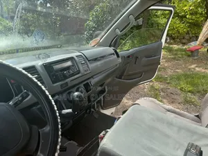 Toyota HiAce 2011 White