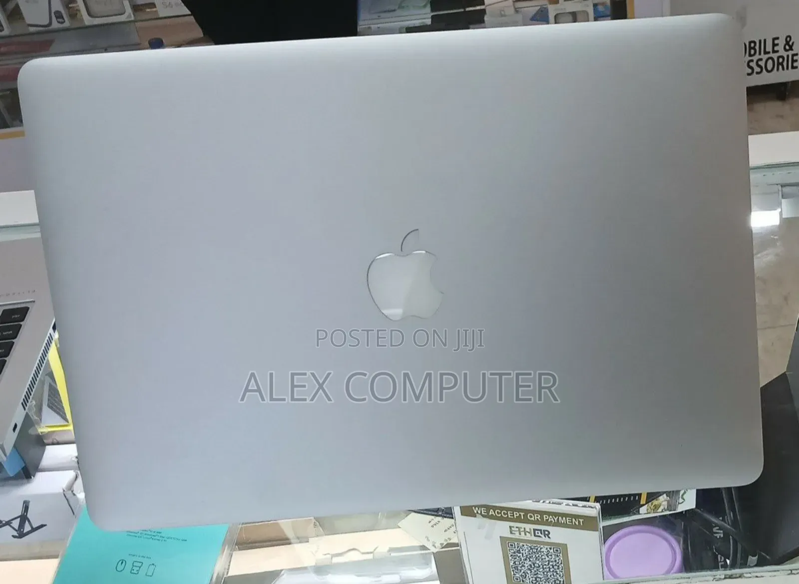 New Laptop Apple MacBook Pro 2017 16GB Intel Core I7 SSD 256GB