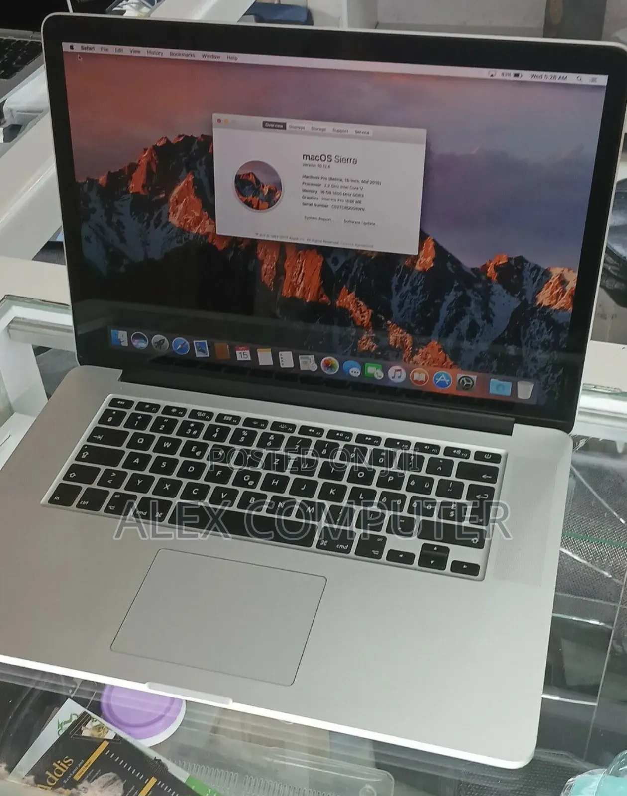 New Laptop Apple MacBook Pro 2017 16GB Intel Core I7 SSD 256GB