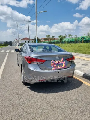 Hyundai Avante 2013 Silver