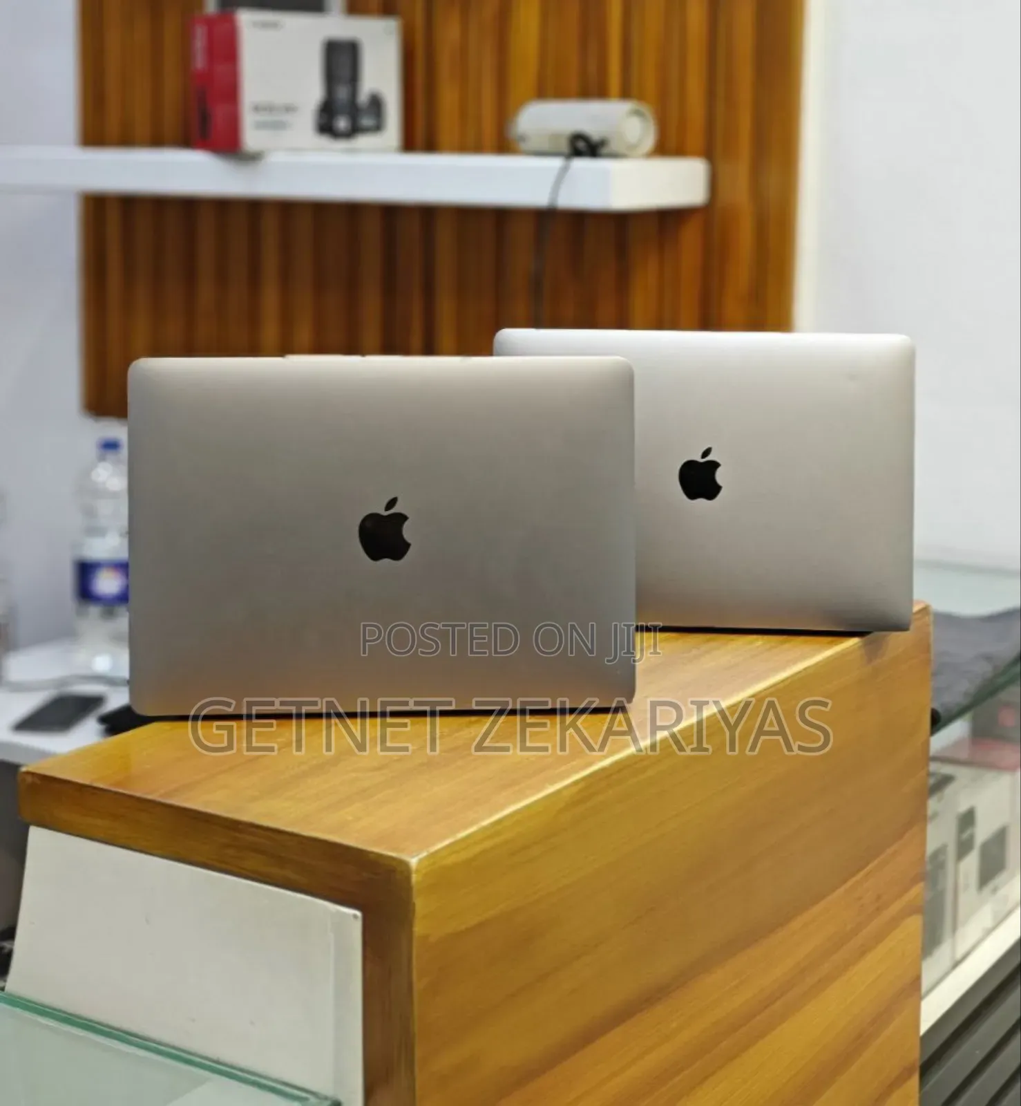 New Laptop Apple MacBook Pro 2019 16GB Intel Core I7 SSD 256GB
