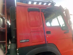 Cinityuck. 2023. Only Cash