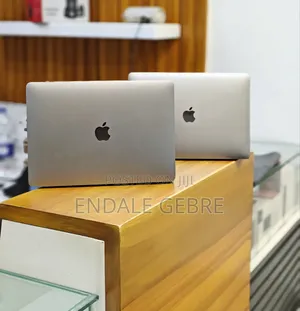 New Laptop Apple MacBook Pro 2019 16GB Intel Core I5 SSD 256GB