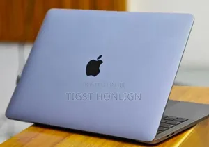Photo - Laptop Apple MacBook Pro 2019 8GB Intel Core I7 SSD 256GB