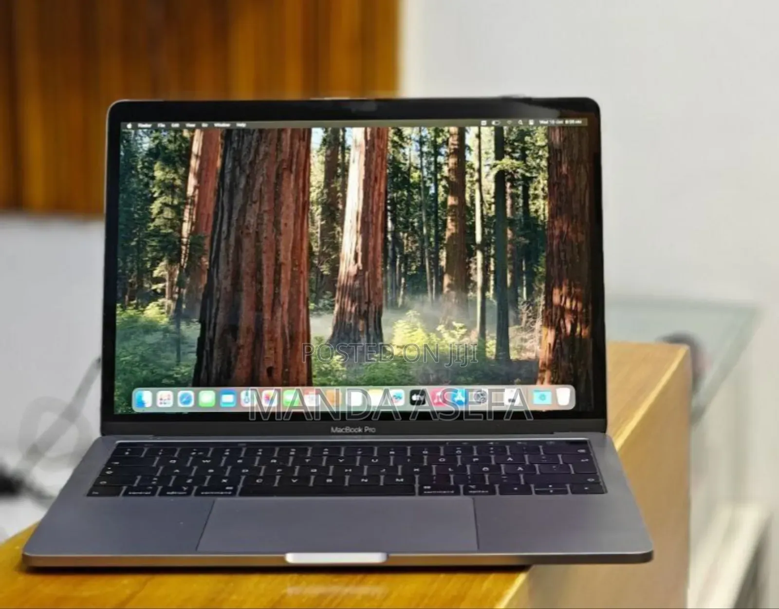 New Laptop Apple MacBook Pro 2019 16GB Intel Core I5 SSD 256GB