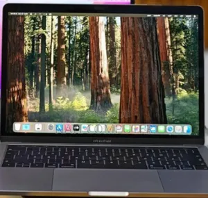 New Laptop Apple MacBook Pro 2019 16GB Intel Core I5 SSD 256GB