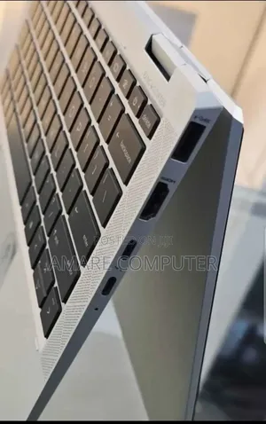 New Laptop HP EliteBook 1040 G8 16GB Intel Core I7 SSD 512GB