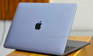 New Laptop Apple MacBook Pro 2019 16GB Intel Core I7 SSD 256GB