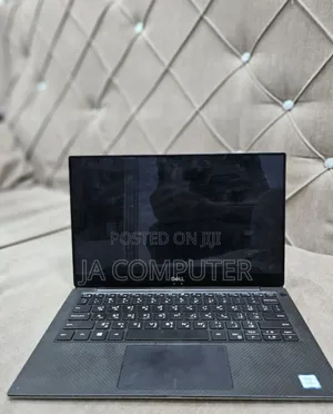 Photo - New Laptop Dell XPS 13 8GB Intel Core I5 SSD 512GB