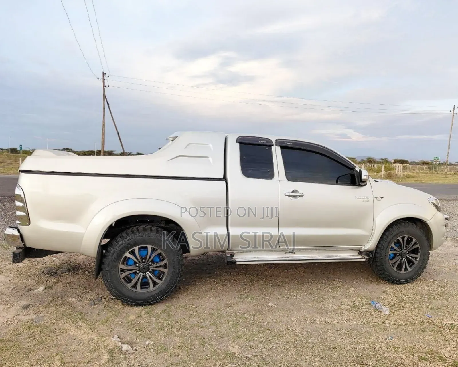Toyota Hilux 2.5 D-4D 4X4 SRX 2010 Silver