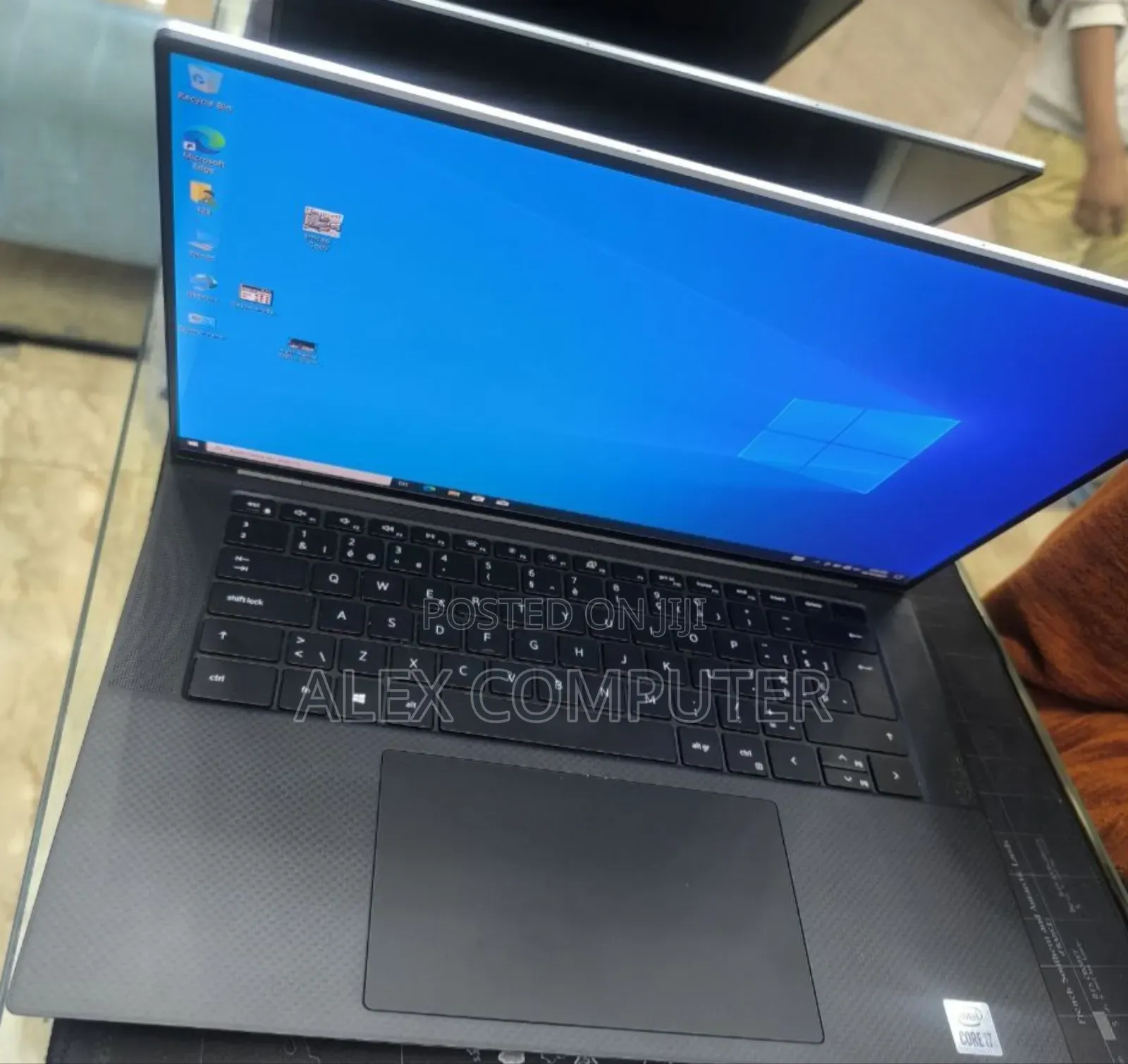 New Laptop Dell XPS 15 16GB Intel Core I7 SSD 512GB