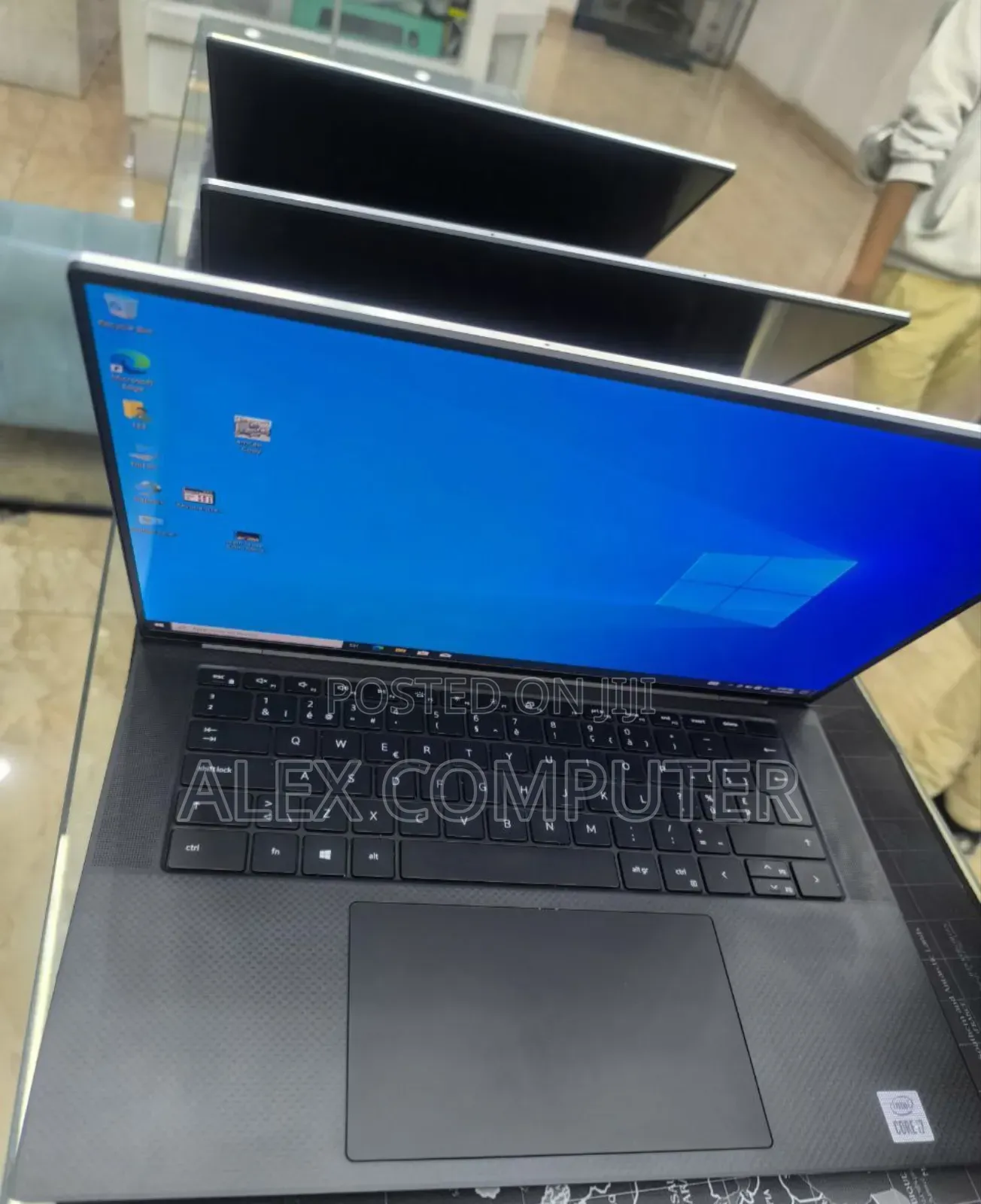 New Laptop Dell XPS 15 16GB Intel Core I7 SSD 512GB