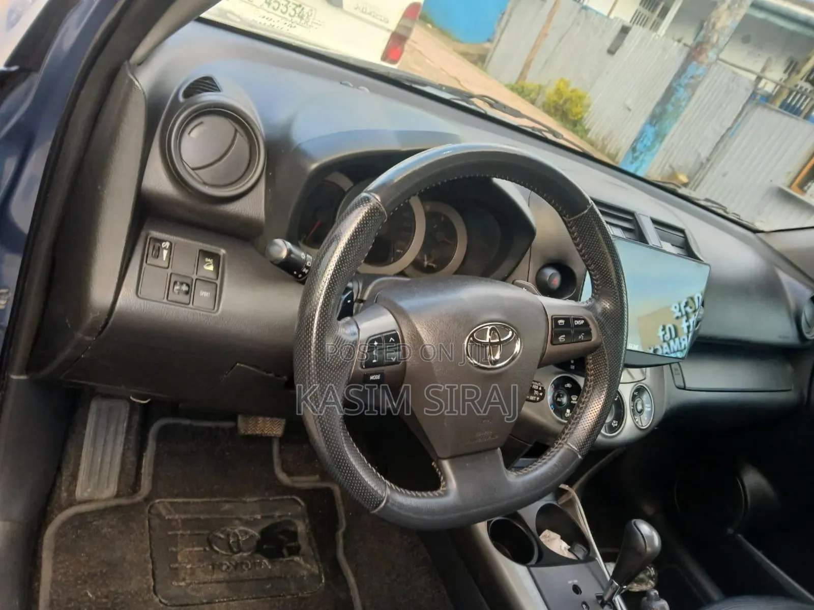 Toyota RAV4 Limited 2011 Blue