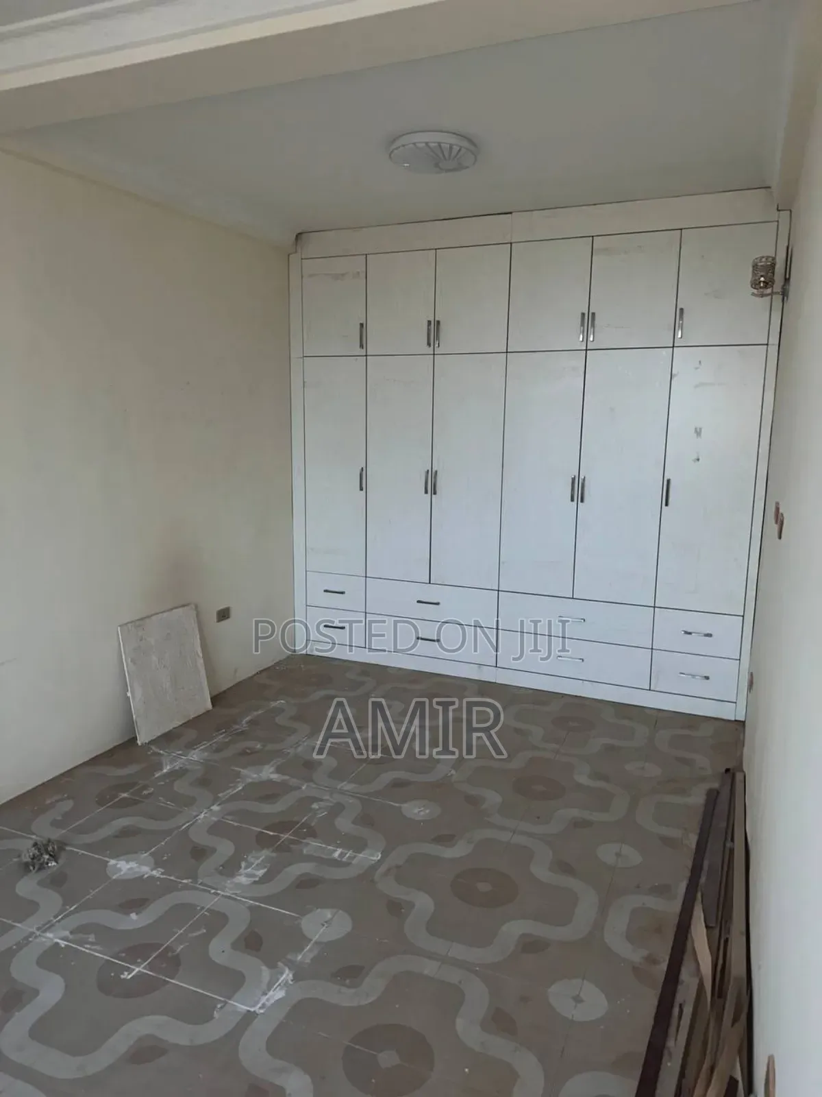 Furnished 3bdrm Apartment in Gift Real State, Yeka for sale