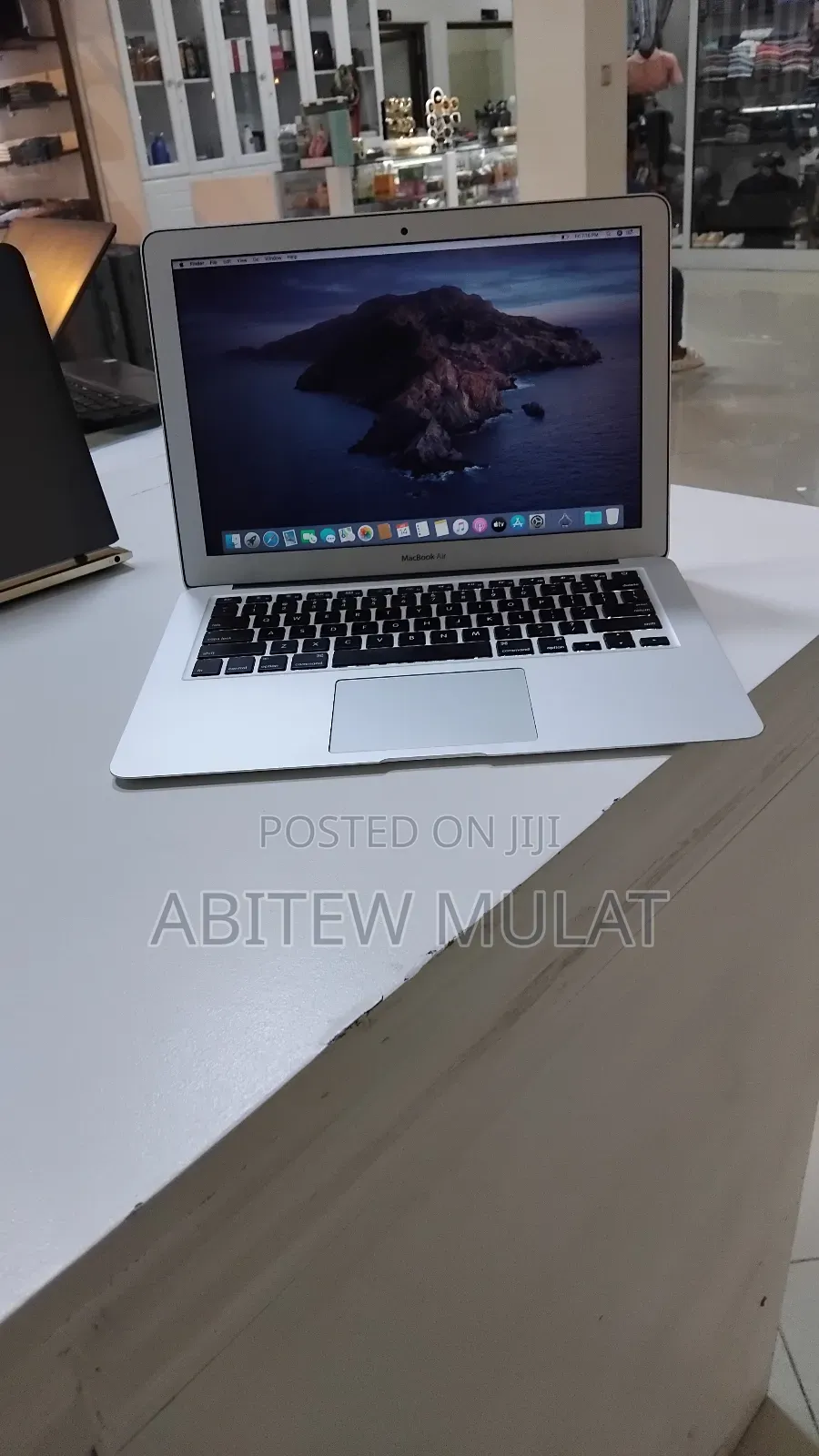 New Laptop Apple MacBook Air 2014 4GB Intel Core I5 SSD 256GB