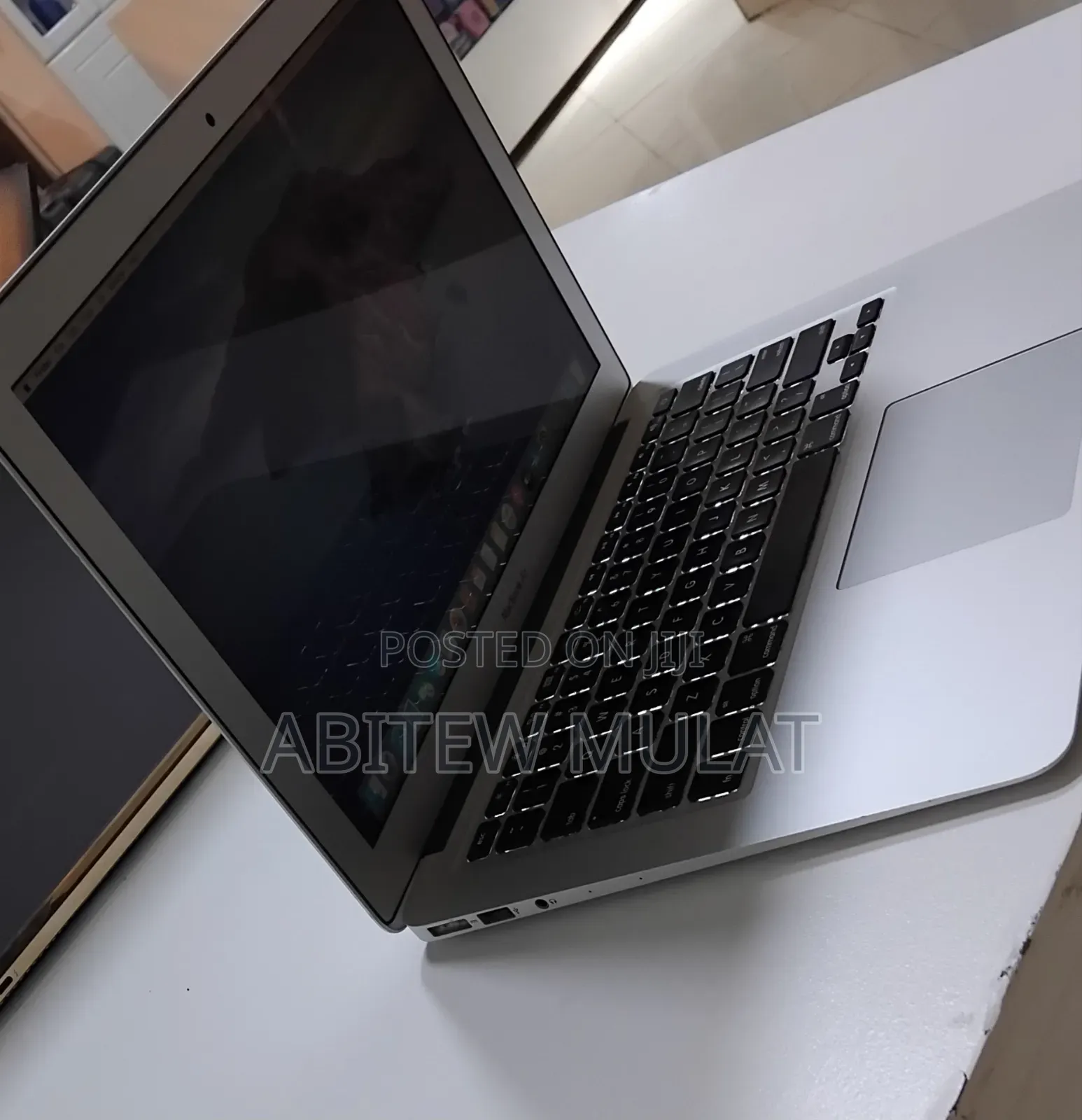 New Laptop Apple MacBook Air 2014 4GB Intel Core I5 SSD 256GB