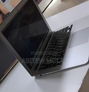 New Laptop Apple MacBook Air 2014 4GB Intel Core I5 SSD 256GB