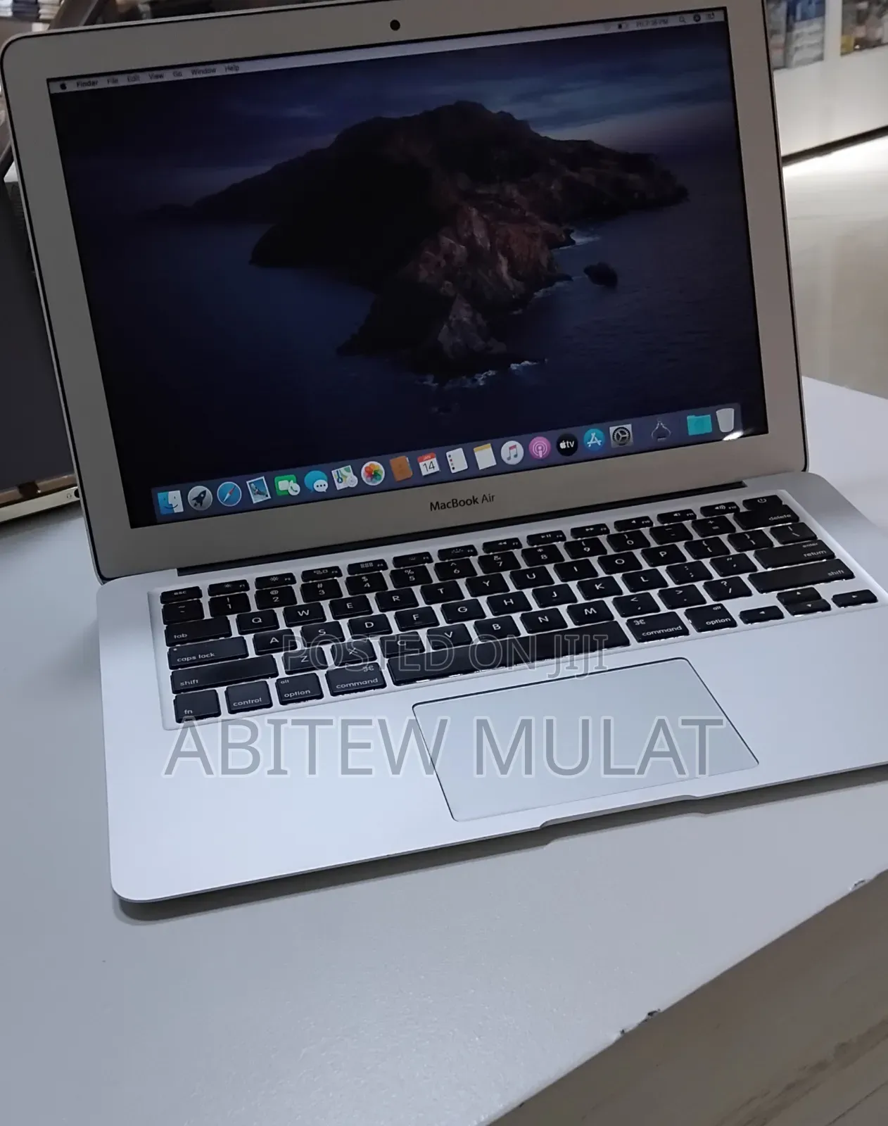 New Laptop Apple MacBook Air 2014 4GB Intel Core I5 SSD 256GB