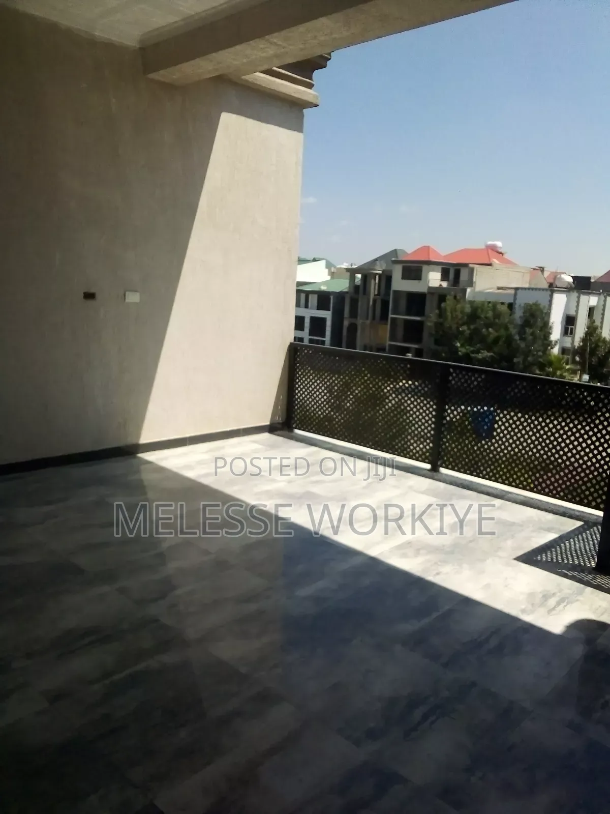 6bdrm House in Akaky Kaliti for sale