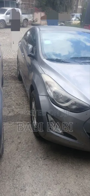 Hyundai Avante 2012 Silver