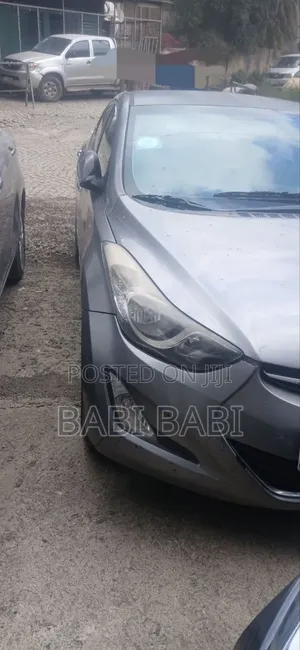 Hyundai Avante 2012 Silver