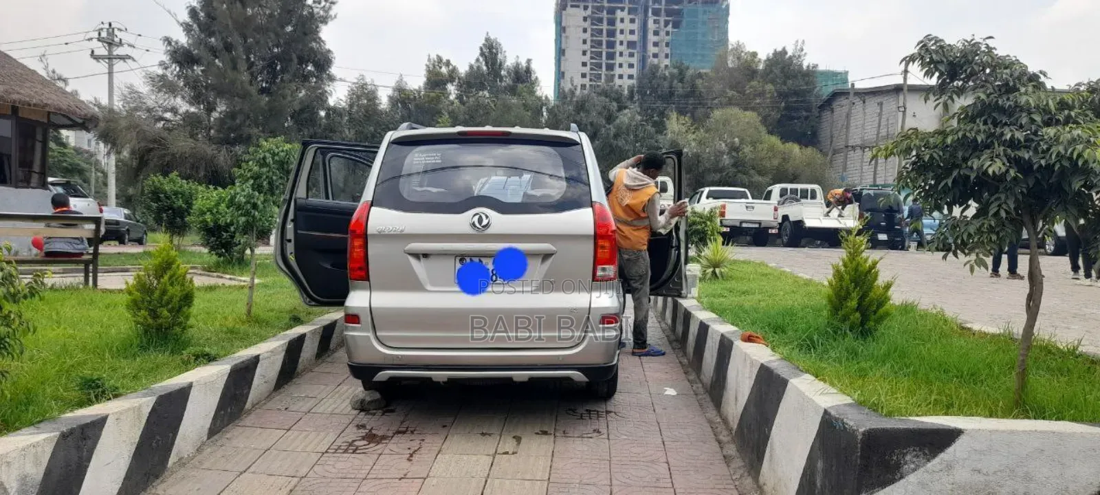 Geely Okavango 1.5 Hybrid FWD 2022 Gold