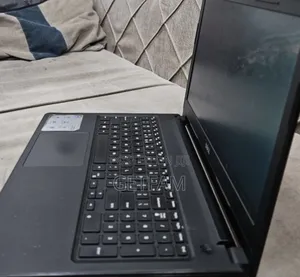 New Laptop Dell XPS 15 4GB Intel Core I5 HDD 500GB