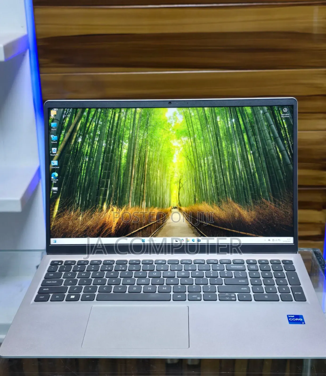 New Laptop Dell Inspiron 15 16GB Intel Core I7 SSD 512GB