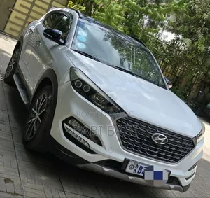 Photo - Hyundai Tucson 2017 White
