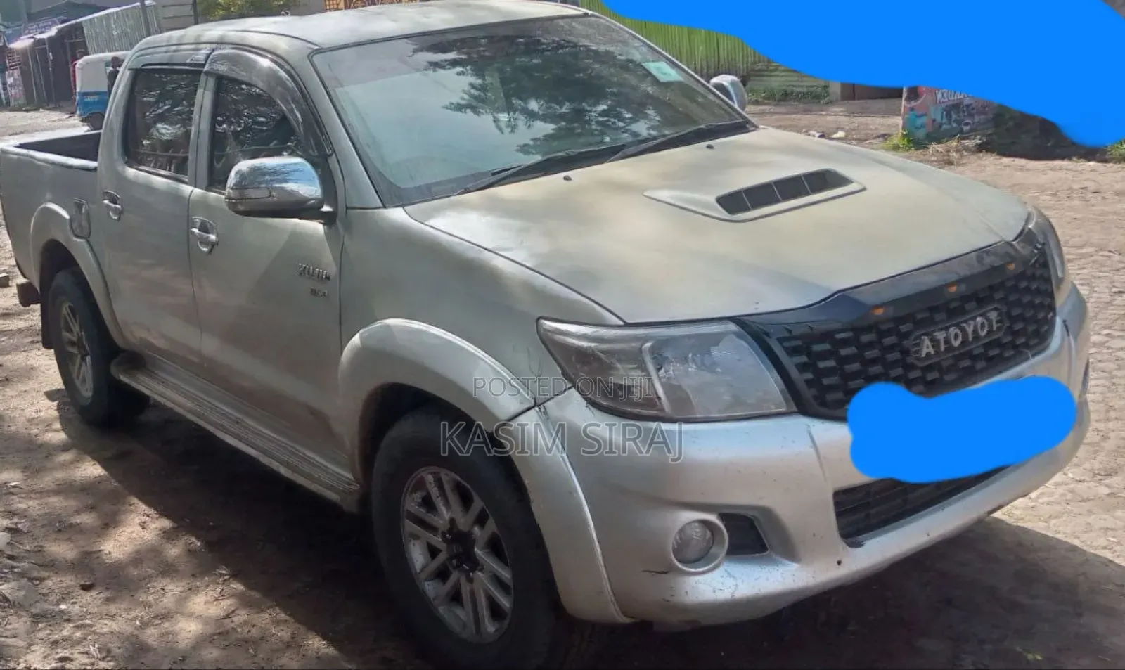 Toyota Hilux 2.5 D-4D 4X4 SRX 2012 Silver