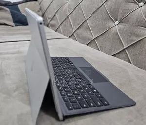 New Laptop Microsoft Surface Pro 7 16GB Intel Core I7 SSD 256GB