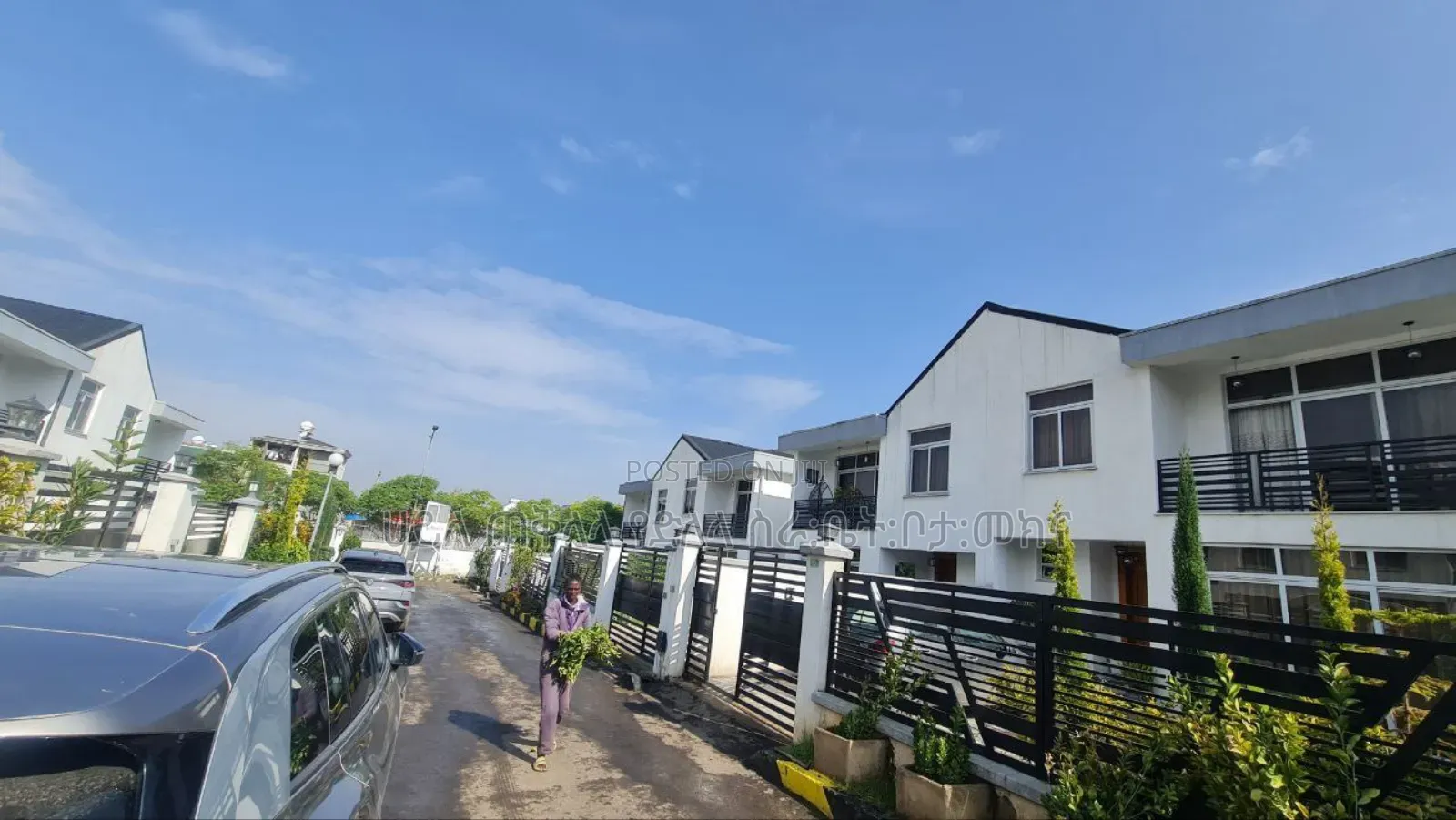 Furnished 6bdrm Townhouse/Terrace in ሆሴ ሪልስተት ኮምፋውንድ ውስጥ, Yeka for sale