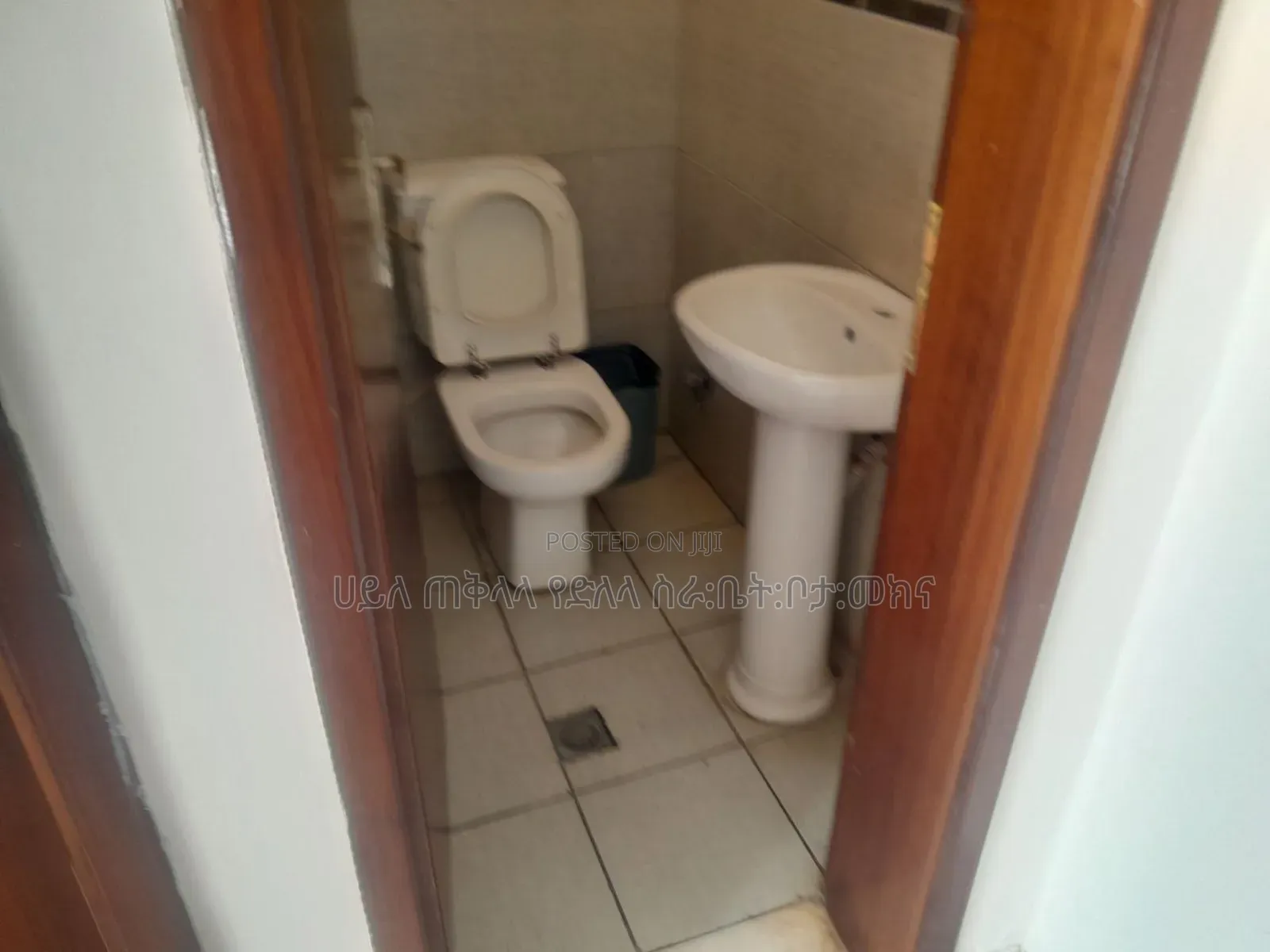 Furnished 5bdrm Townhouse/Terrace in Gift Real State, Yeka for sale