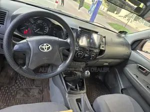 Toyota Hilux 2012 Black