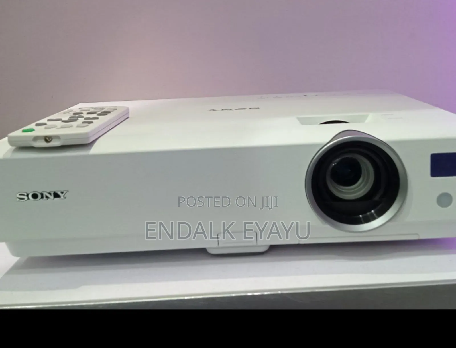 Sony Projector VPL-Dx102