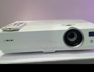 Sony Projector VPL-Dx102