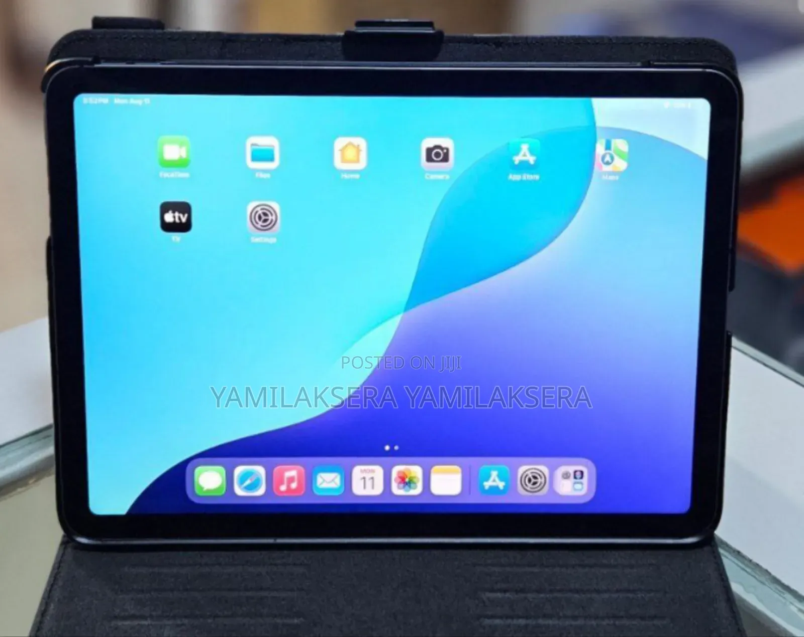 New Apple iPad Air 64 GB Silver