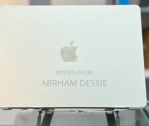 New Laptop Apple MacBook Air 2025 M4 13-Inch 16GB Apple M4 SSD 256GB