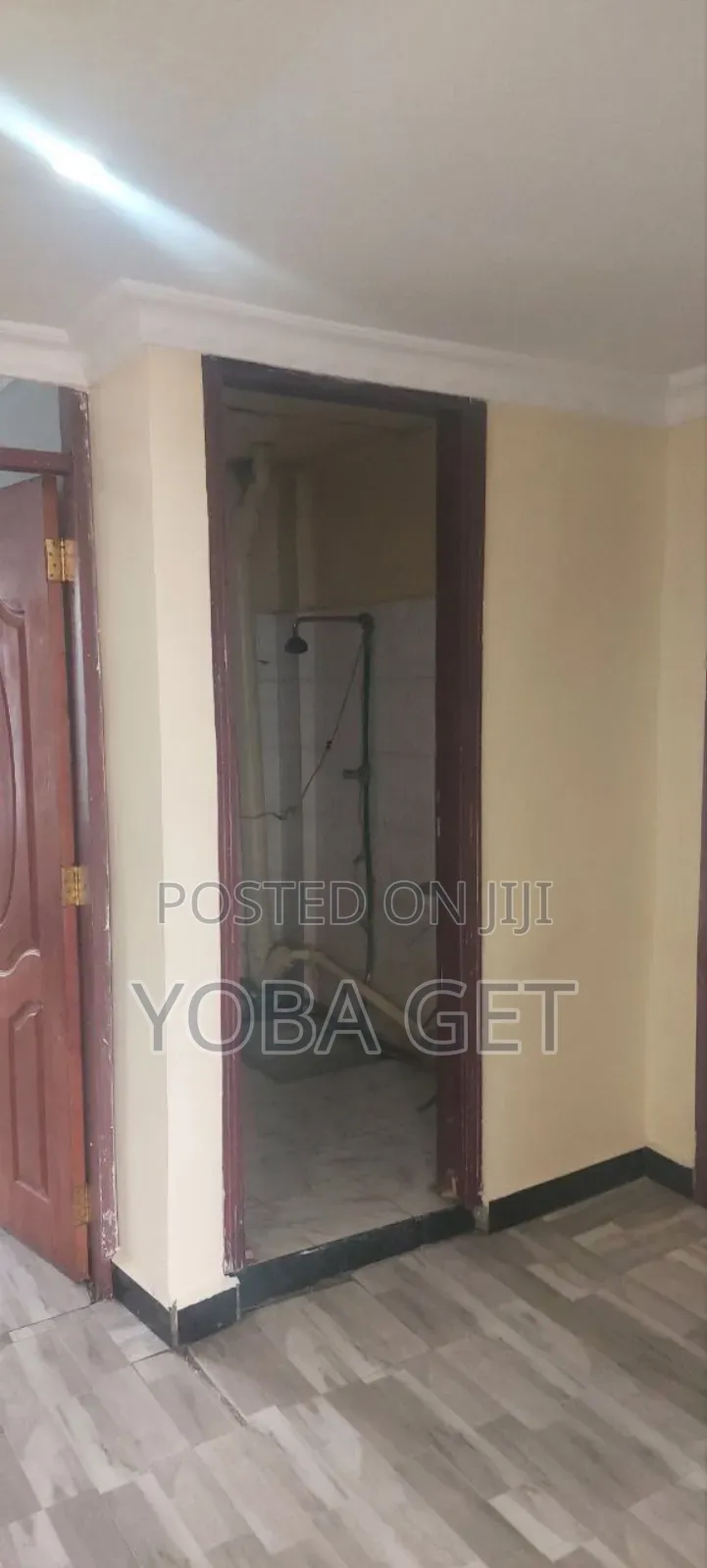 አስቸካይ የሚሸጥ ህንፃ