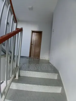 አስቸካይ የሚሸጥ ህንፃ