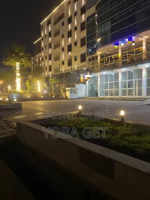 አስቸካይ የሚሸጥ የንግድ ህንፃ