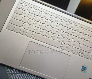 Photo - New Laptop Lenovo ThinkPad Yoga 16GB Intel Core I7 SSD 512GB