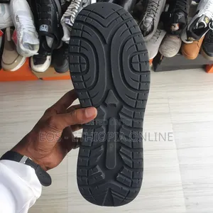 Lv Monogram Accent Lifestyle Sneakers [On Hand]